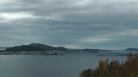 Valderøya, sett frå Ålesund.