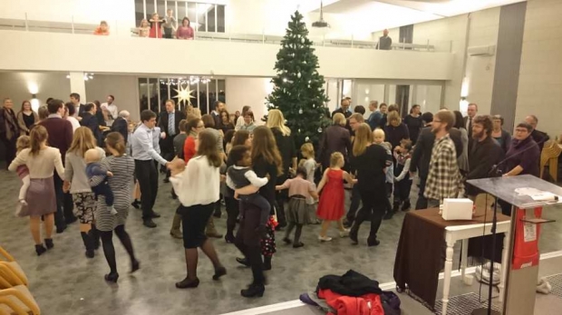 Gang rundt juletreet